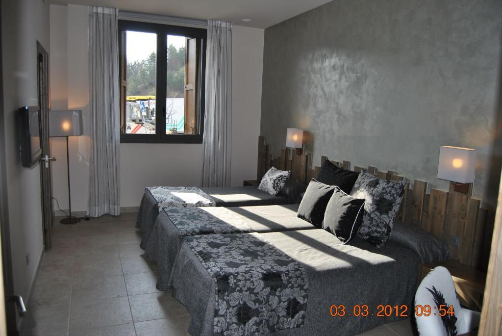 Hotel Santa Bárbara Sant Corneli Camera foto